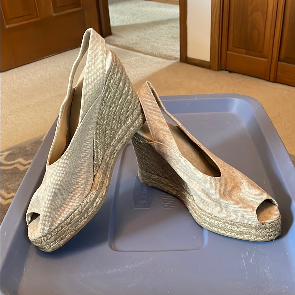 Elegant Women's Slingback Wedge Shoes - Silver